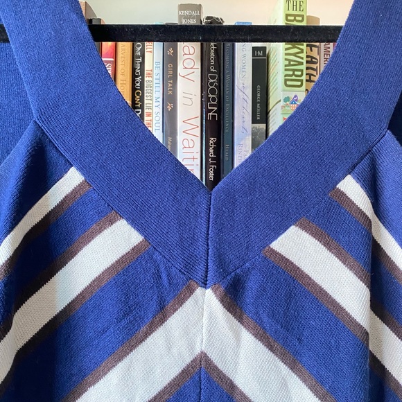 Molly | Navy Chevron Stripe Cashmere Silk Dress - Picture 5 of 10